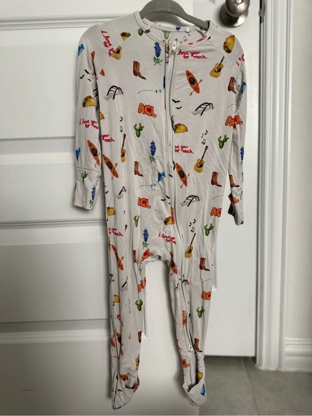 Off-White Zip-Front Vavy Footed One-Piece Pajama-Austin ATX